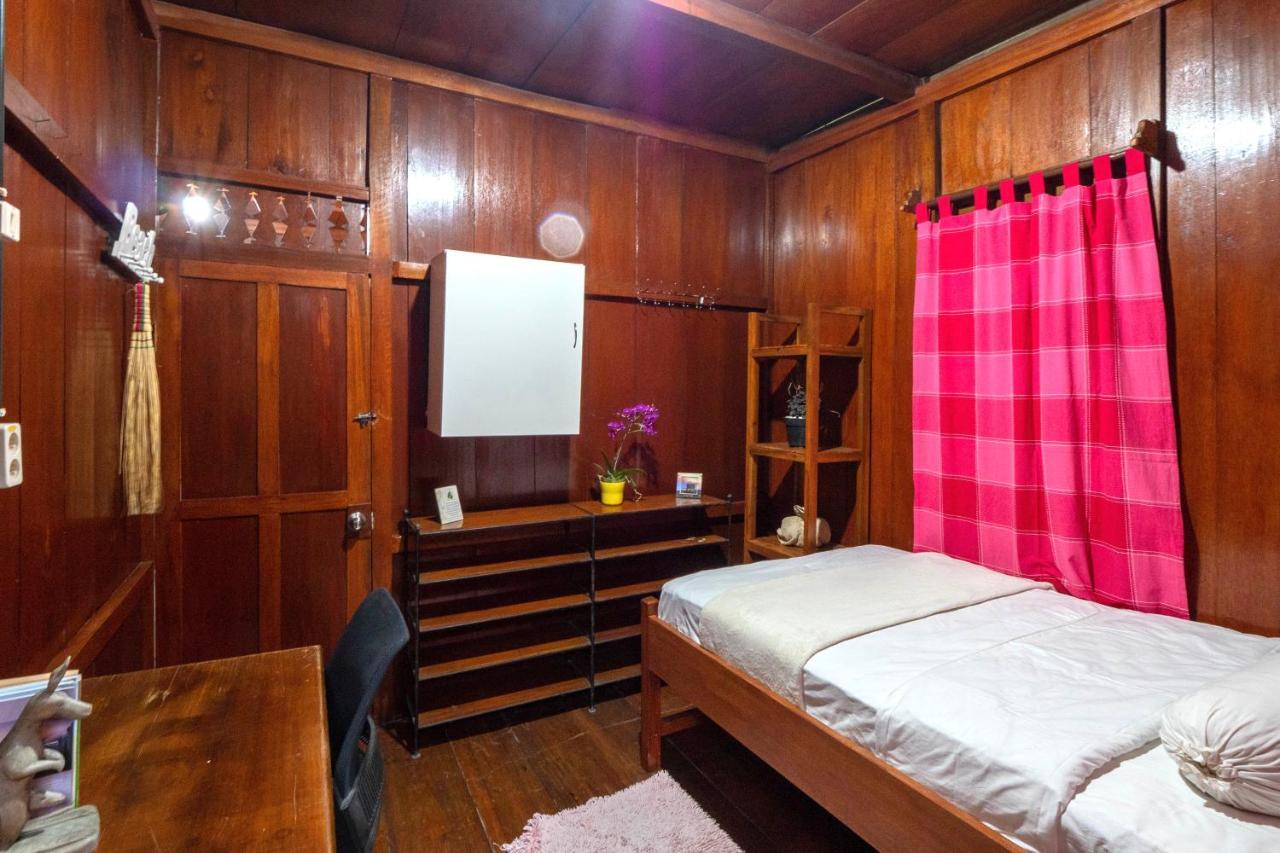 Rumah Kayu Sulawesi Antique Bedugul  Ngoại thất bức ảnh