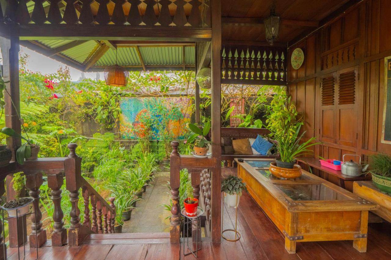 Rumah Kayu Sulawesi Antique Bedugul  Ngoại thất bức ảnh