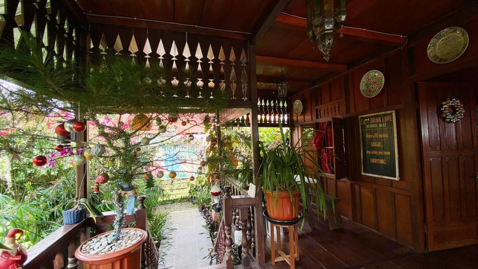 Rumah Kayu Sulawesi Antique Bedugul  Ngoại thất bức ảnh